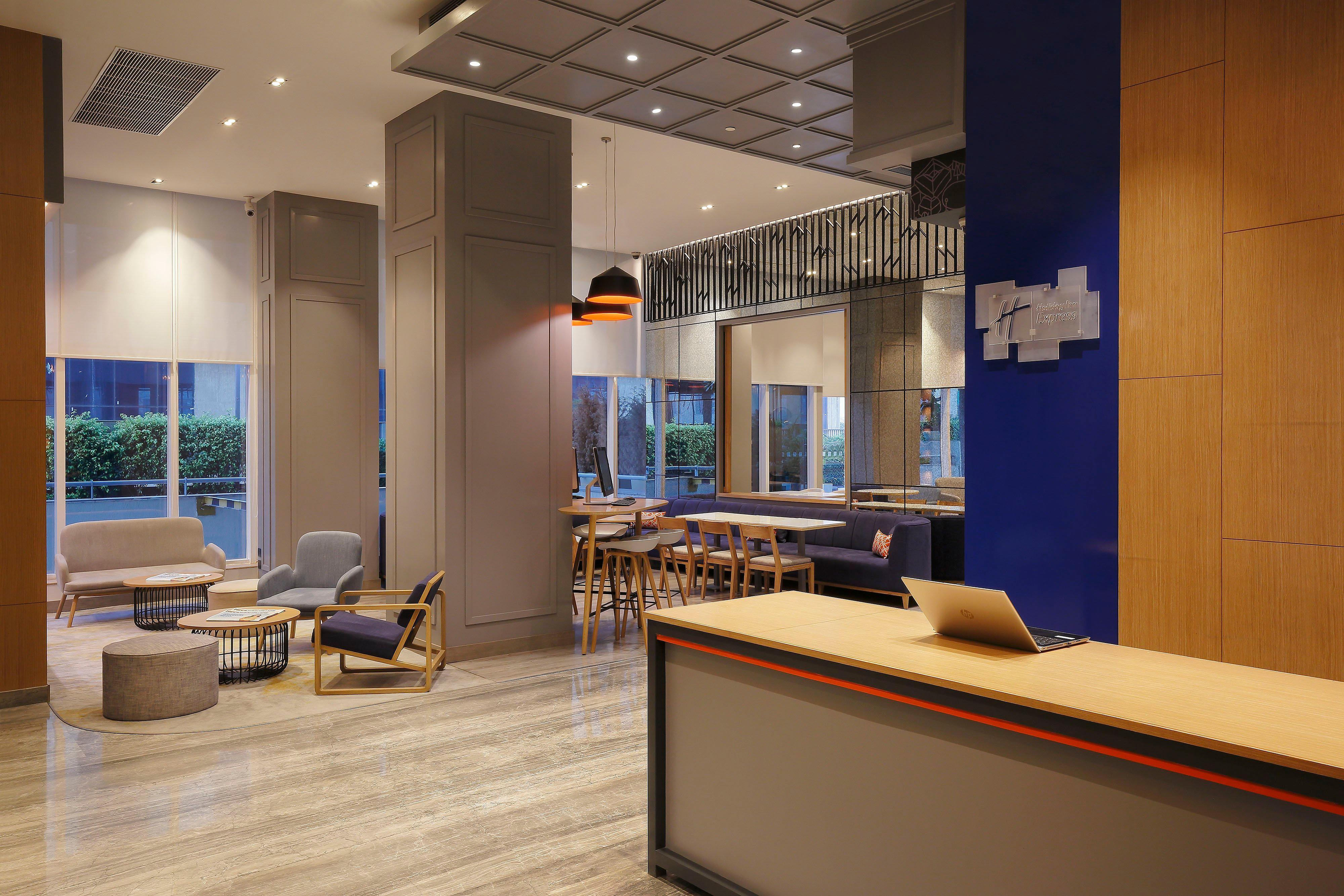 גורגאון Holiday Inn Express Gurugram Sector 50 By Ihg מראה חיצוני תמונה