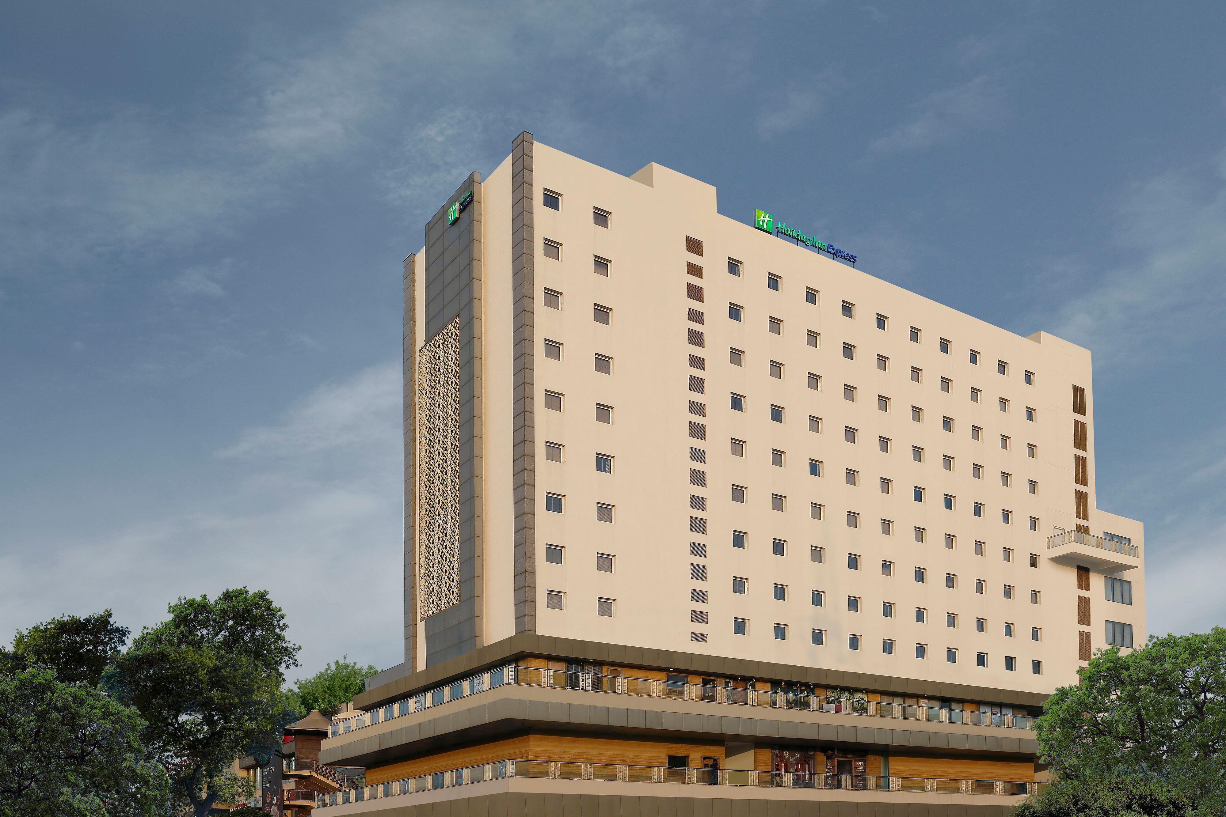גורגאון Holiday Inn Express Gurugram Sector 50 By Ihg מראה חיצוני תמונה