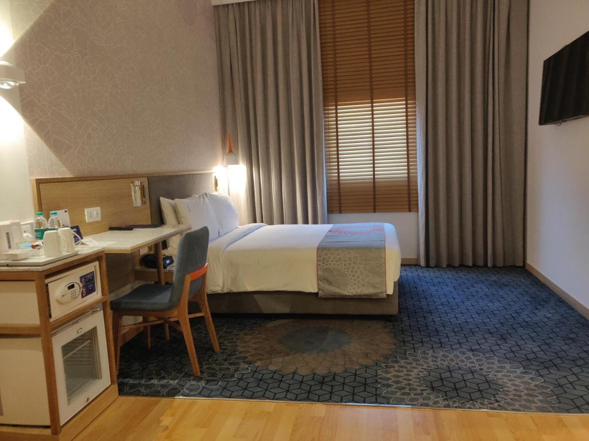 גורגאון Holiday Inn Express Gurugram Sector 50 By Ihg מראה חיצוני תמונה