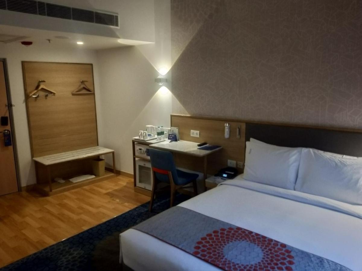 גורגאון Holiday Inn Express Gurugram Sector 50 By Ihg מראה חיצוני תמונה