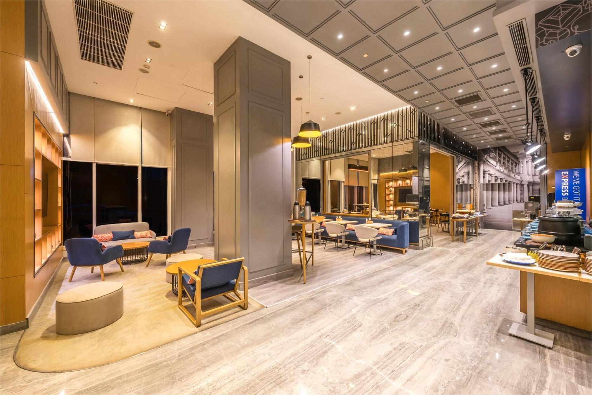 גורגאון Holiday Inn Express Gurugram Sector 50 By Ihg מראה חיצוני תמונה