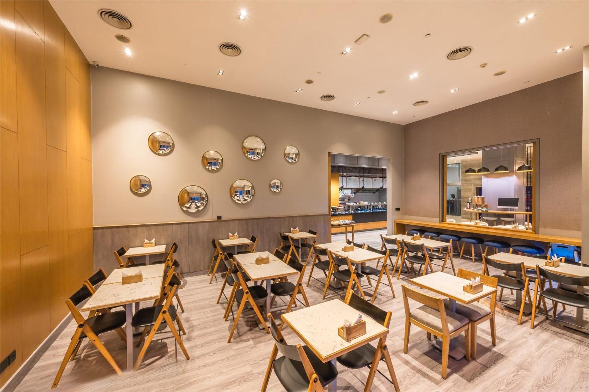 גורגאון Holiday Inn Express Gurugram Sector 50 By Ihg מראה חיצוני תמונה